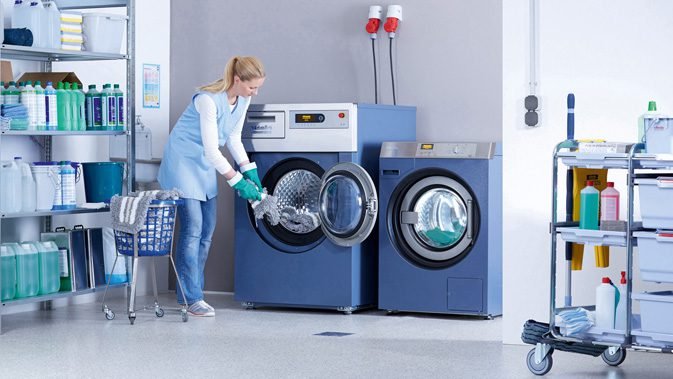 wash and fold laundry service prices near me