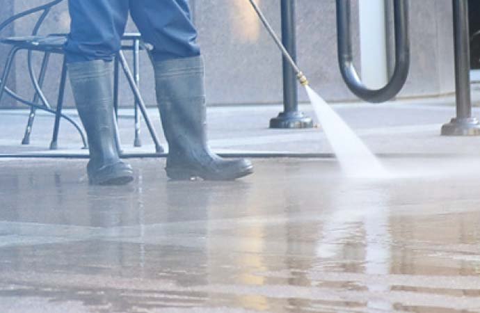 Commercial Pressure Washing