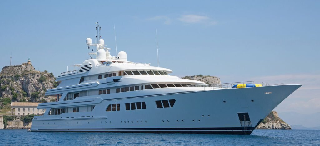 Luxury Yacht Cruising: Explore the World in Style & Comfort